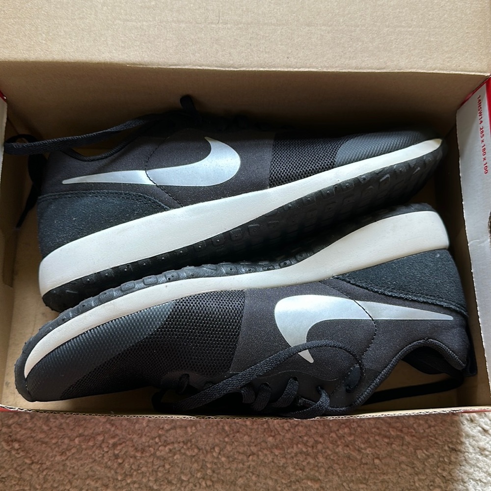 NIKE WMNS NIKE ELITE SHINSEN